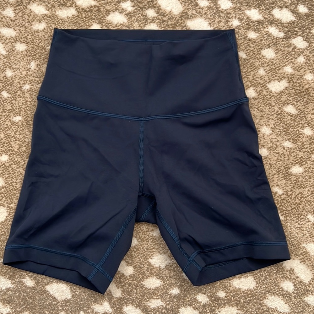 EUC Lululemon Wunder Train High Rise 6” Short